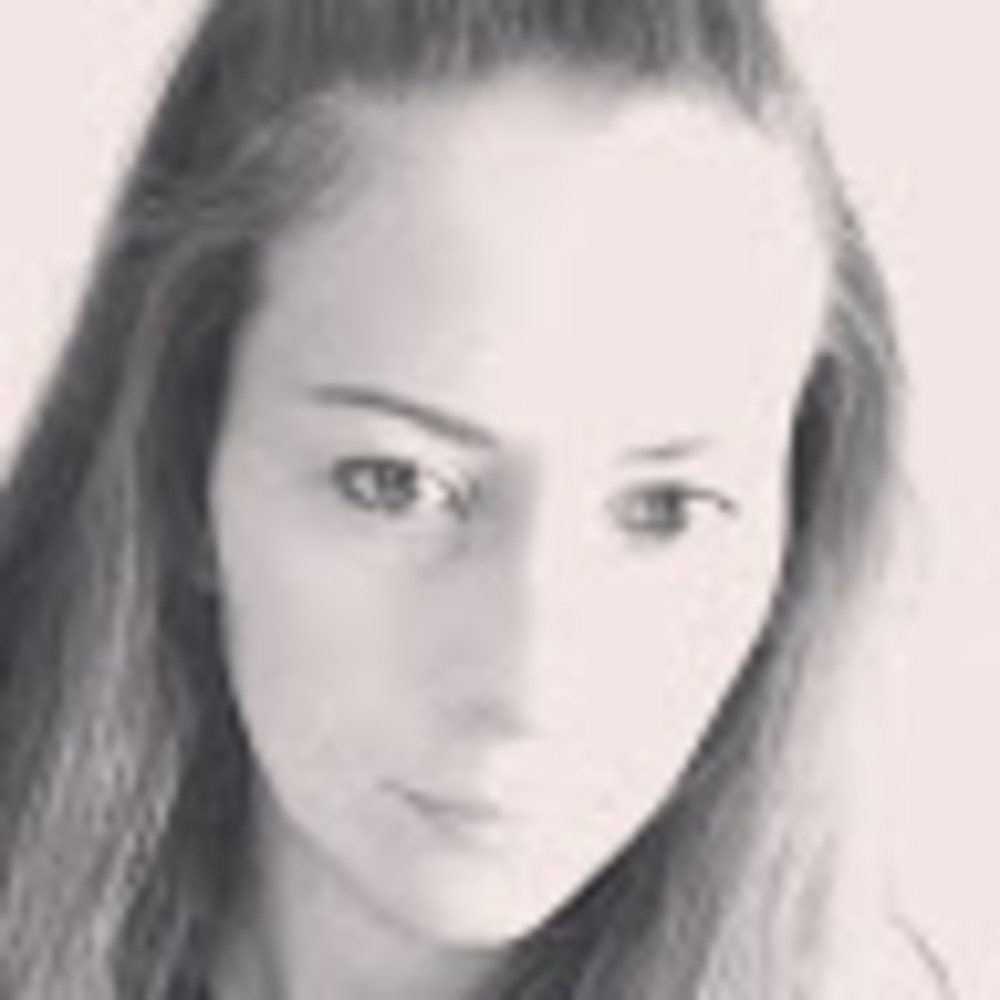 Meet your Posher, Adriana